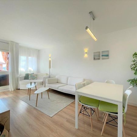 Apartamento Con Piscina Y Gran Terraza Con Vistas - Muy Cerca De La Playa, El Centro Y La Estacion Apartment Vilassar De Mar Luaran gambar