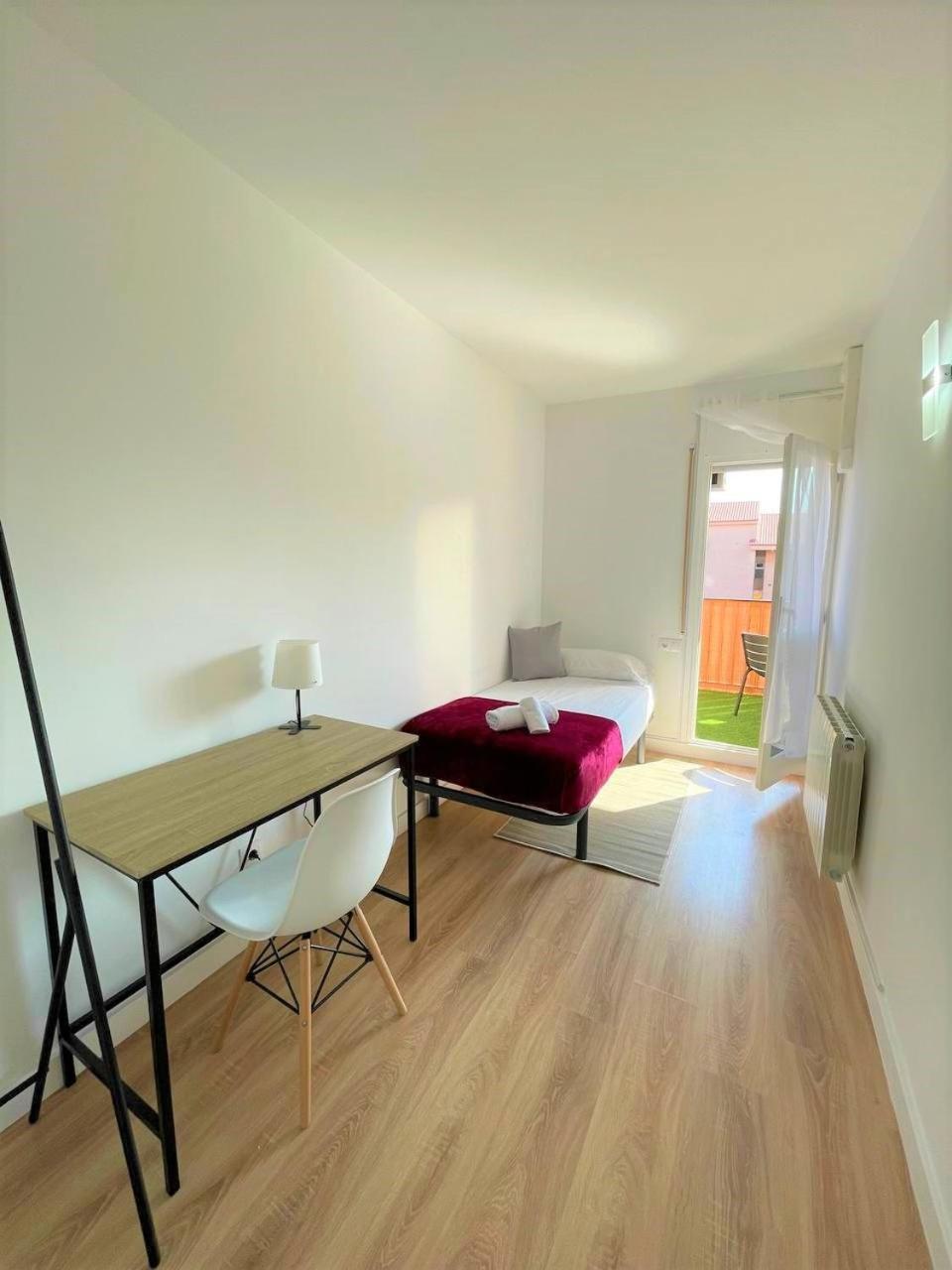 Apartamento Con Piscina Y Gran Terraza Con Vistas - Muy Cerca De La Playa, El Centro Y La Estacion Apartment Vilassar De Mar Luaran gambar