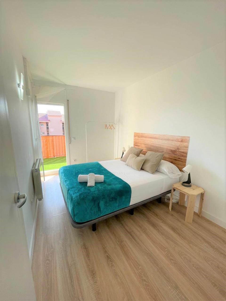 Apartamento Con Piscina Y Gran Terraza Con Vistas - Muy Cerca De La Playa, El Centro Y La Estacion Apartment Vilassar De Mar Luaran gambar