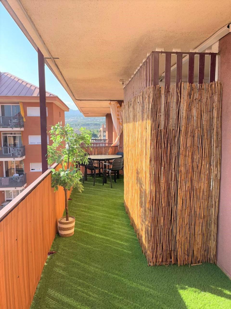 Apartamento Con Piscina Y Gran Terraza Con Vistas - Muy Cerca De La Playa, El Centro Y La Estacion Apartment Vilassar De Mar Luaran gambar
